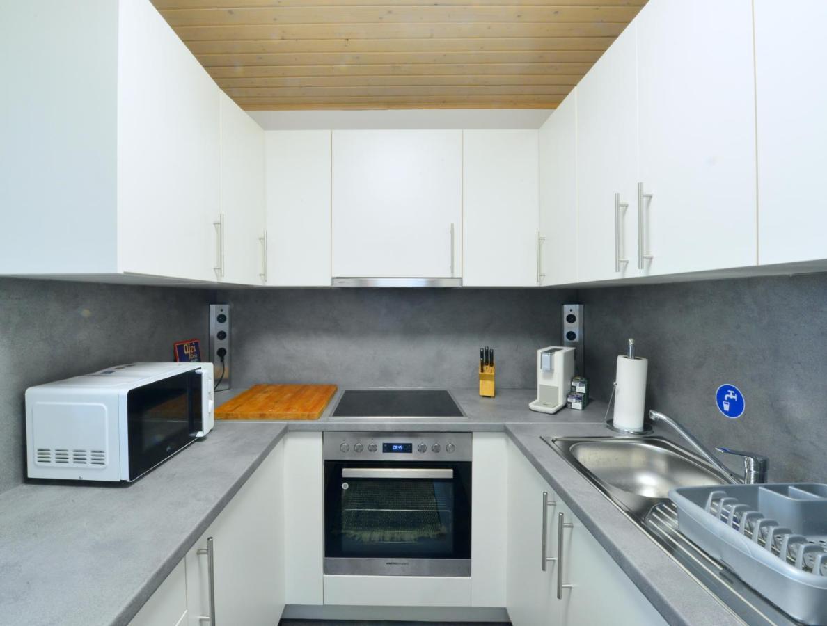 3-Bedroom-Flat With Parking Space Вена Экстерьер фото