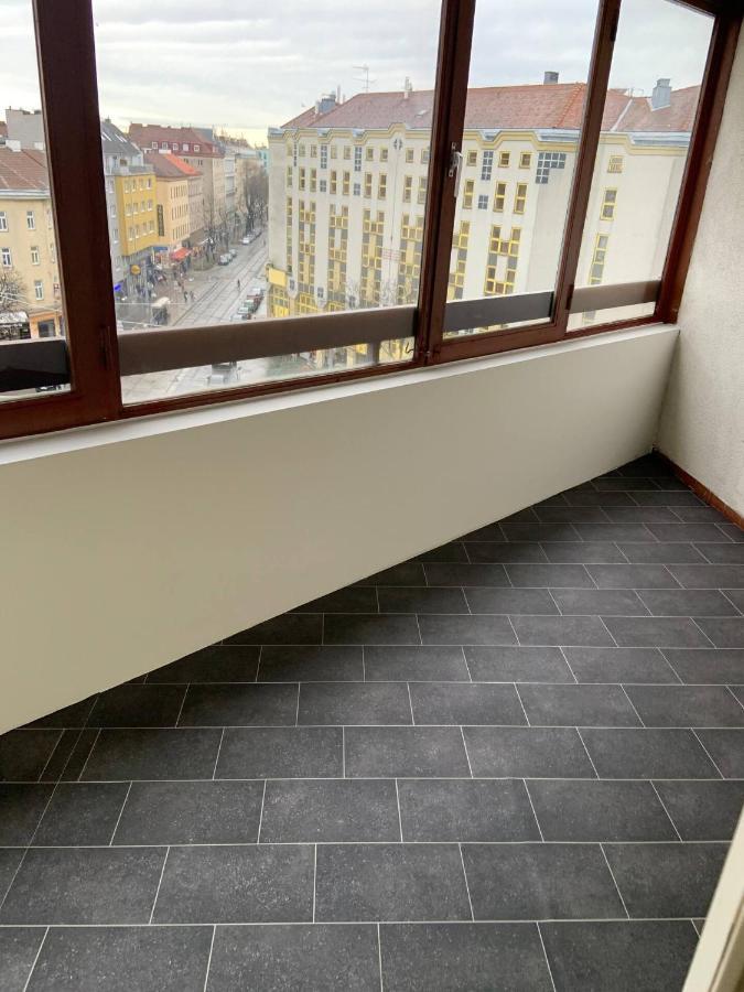 3-Bedroom-Flat With Parking Space Вена Экстерьер фото